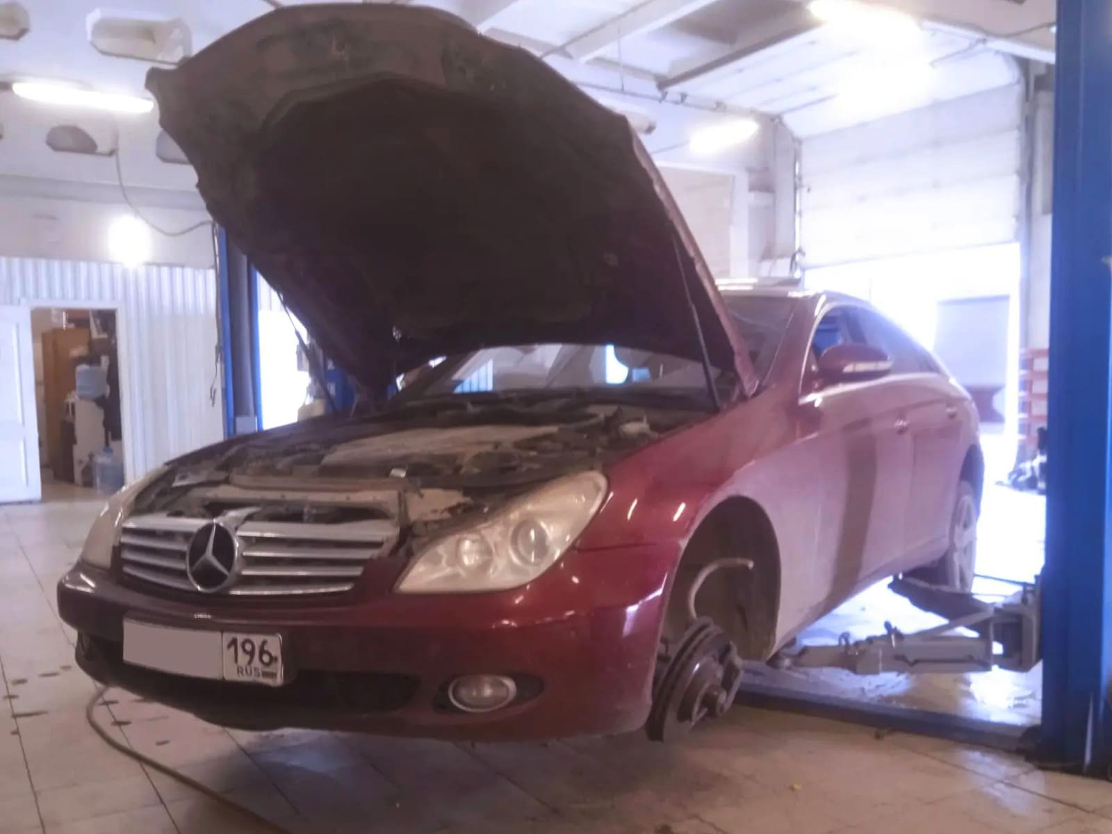 Ремонт и обслуживание подвески Mercedes-Benz CLS500 Ремонт и обслуживание подвески Mercedes-Benz CLS500