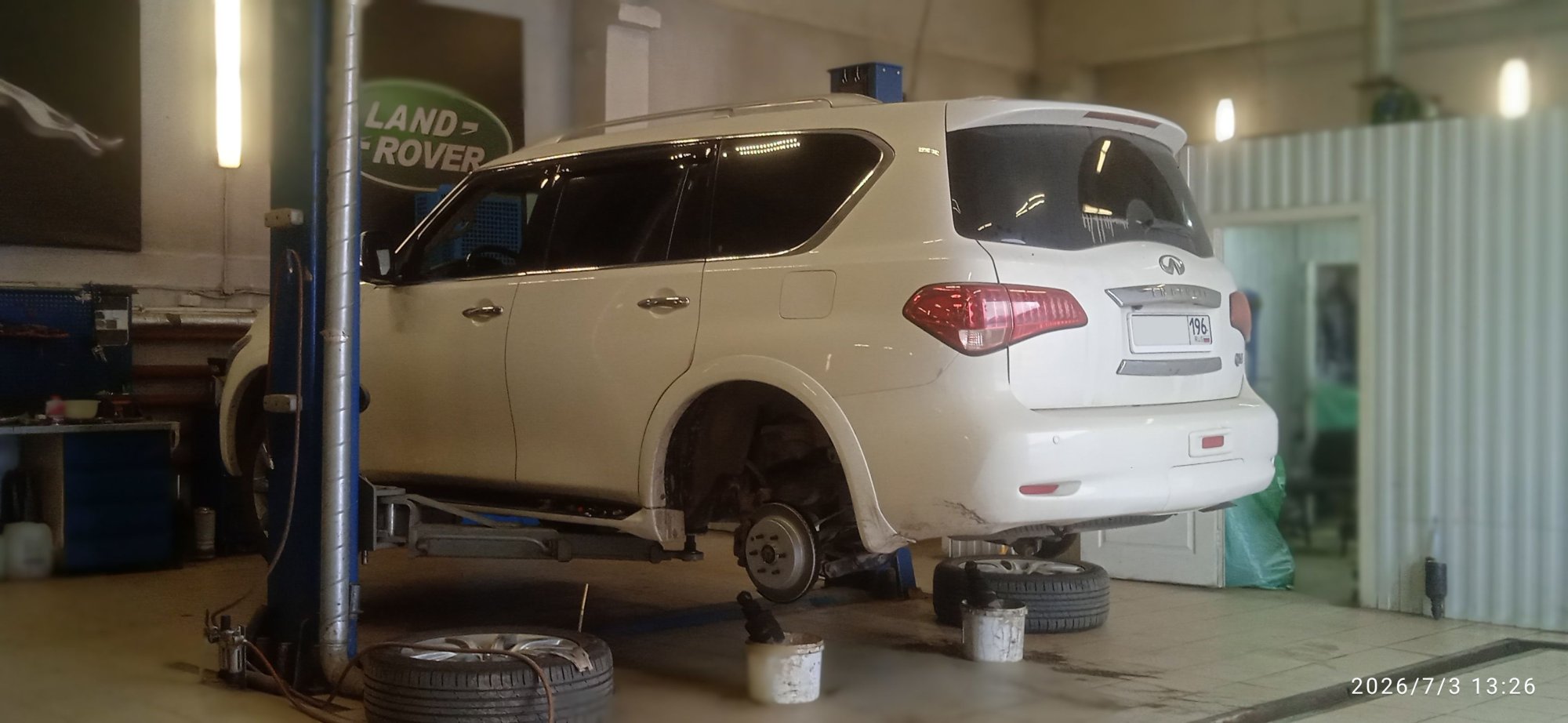 Ремонт амортизаторов Infiniti QX56 Ремонт амортизаторов Infiniti QX56